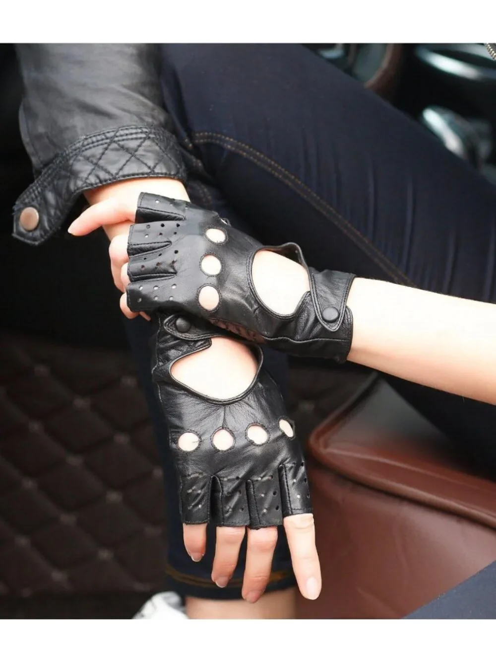Classic Fingerless Nappa Leather Driving Gloves for Women - Unlined Lambskin